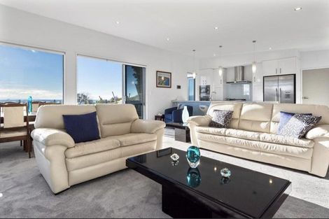 Photo of property in 22 Raptor Way, Welcome Bay, Tauranga, 3175