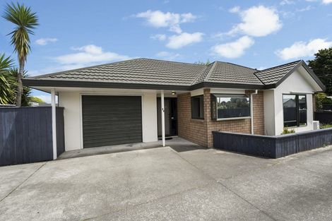 Photo of property in 20 Moana Road, Paraparaumu, 5032