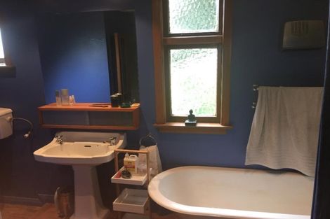 Photo of property in 23 Hawkhurst Road, Lyttelton, 8082