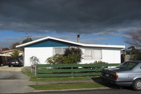 Photo of property in 23 Kupe Drive, Carterton, 5713