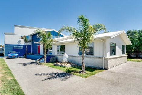 Photo of property in 5 Old Ferry Road, Clive, 4102