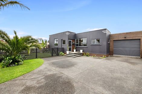 Photo of property in 51 Upjohn Street, Brooklands, New Plymouth, 4310