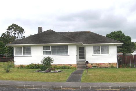 Photo of property in 3 Wykeham Place, Glenfield, Auckland, 0629