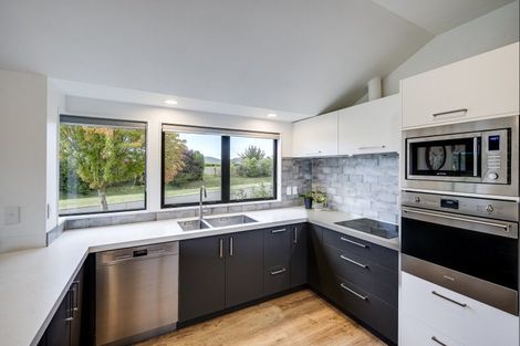 Photo of property in 5 Woodlands Drive, Havelock North, 4130