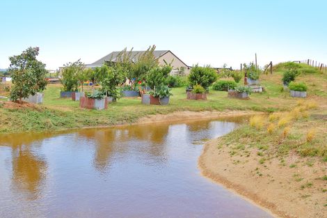 Photo of property in Dunkerron Farm, 852 Oneriri Road, Kaiwaka, 0573