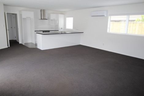 Photo of property in 13 Sutherland Crescent, Westbrook, Palmerston North, 4412
