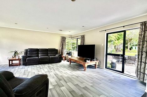 Photo of property in 63 Charles Prevost Drive, The Gardens, Auckland, 2105