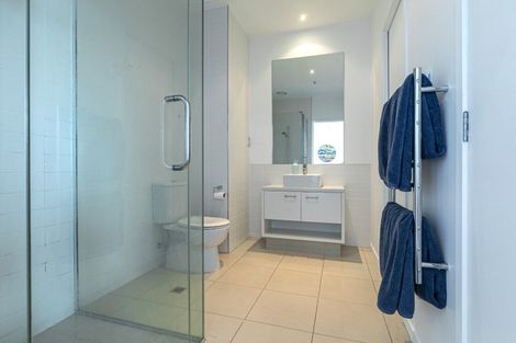 Photo of property in Sentinel Apartments, 905/3 Northcroft Street, Takapuna, Auckland, 0622