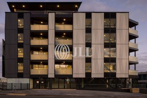 Photo of property in 86f Kervil Avenue, Te Atatu Peninsula, Auckland, 0610