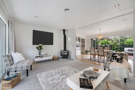 Photo of property in 3 Oraha Road, Huapai, Kumeu, 0810