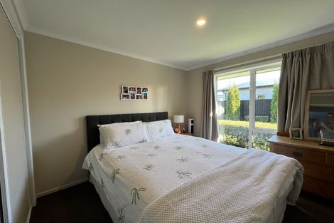 Photo of property in 48 Dunlops Crescent, Marshland, Christchurch, 8083