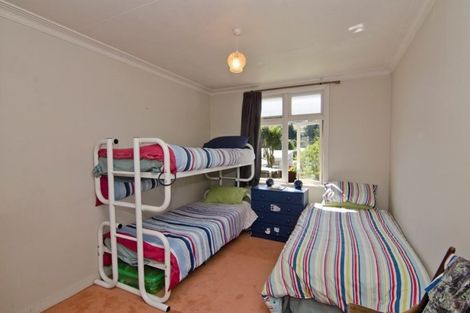 Photo of property in 147 Branxholm Street, Roxburgh, 9500