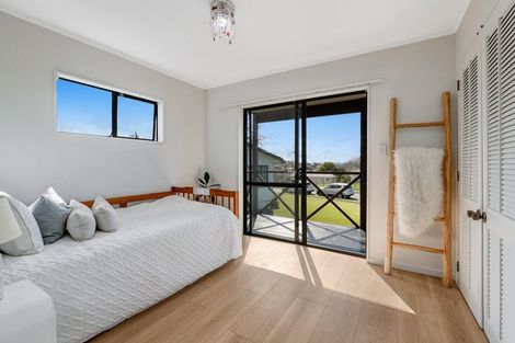 Photo of property in 24 Bronzewing Terrace, Unsworth Heights, Auckland, 0632