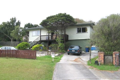 Photo of property in 14 Buisson Glade, West Harbour, Auckland, 0618