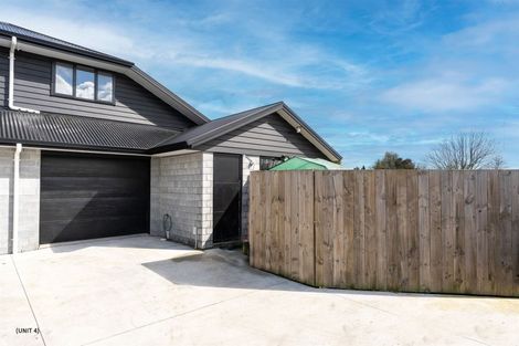 Photo of property in 2/23 Ross Crescent, Fairfield, Hamilton, 3214