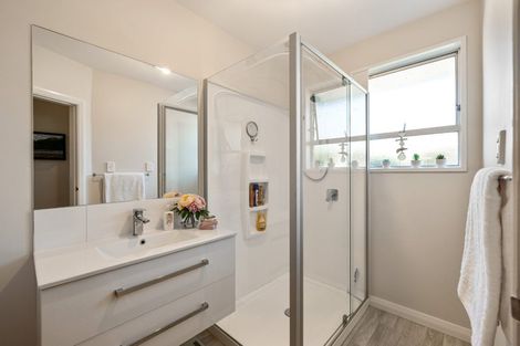 Photo of property in 2/14 Apollo Place, Papanui, Christchurch, 8052