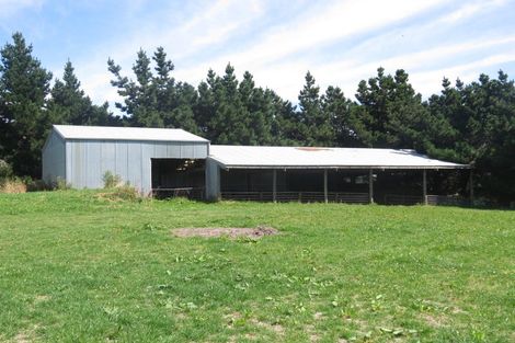 Photo of property in 420 Dunrobin Road, Fuchsia Creek, Oamaru, 9491