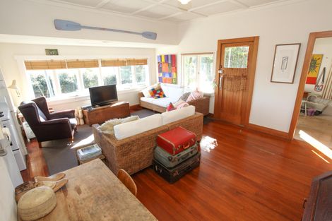 Photo of property in 26 Wainui Road, Raglan, 3225