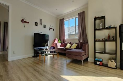 Photo of property in 17 Kuawa Drive, Kumeu, 0810