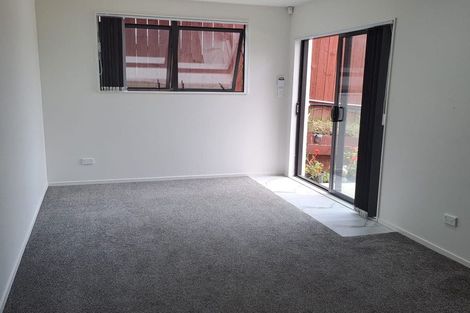 Photo of property in 18 Brunner Road, Glen Eden, Auckland, 0602