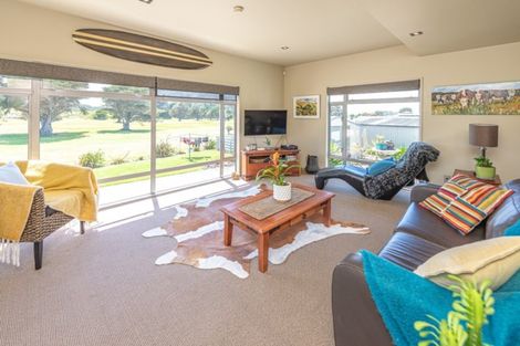 Photo of property in 34 Longbeach Drive, Castlecliff, Whanganui, 4501