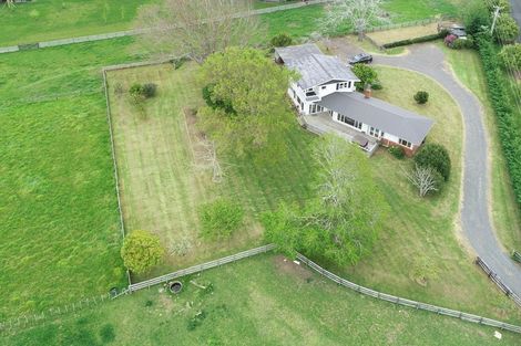 Photo of property in 15 Brian Wood Lane, Karaka, Papakura, 2580