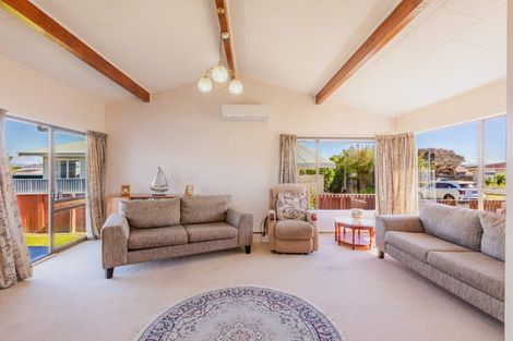 Photo of property in 15 Mclean Terrace, Waipukurau, 4200