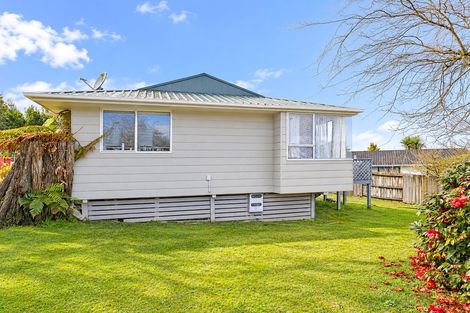Photo of property in 11 Crystal Place, Pukehangi, Rotorua, 3015