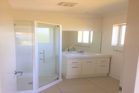 Photo of property in 242 Mark Avenue, Grenada Village, Wellington, 6037