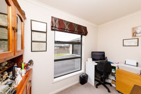 Photo of property in 8b Hanalin Drive, Marton, 4710