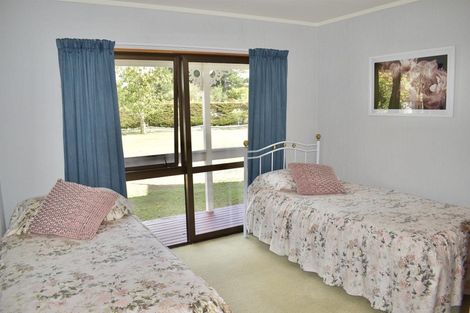 Photo of property in 44 Te Horo Beach Road, Te Horo, Otaki, 5581