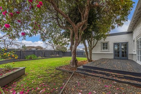Photo of property in 10 Manson Street, Terrace End, Palmerston North, 4410