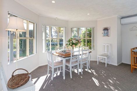 Photo of property in 9 Garth Road, Levin, 5571