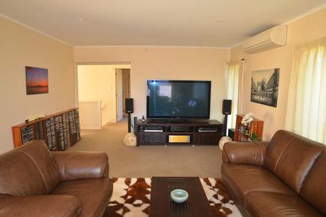 Photo of property in 44 Kennedy Avenue, Forrest Hill, Auckland, 0620
