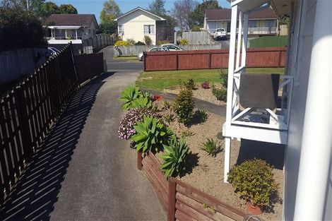 Photo of property in 44 Alabaster Drive, Papatoetoe, Auckland, 2025