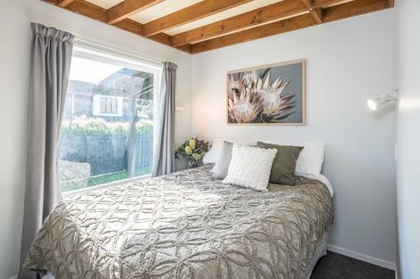 Photo of property in 12 Kew Grove, Raumati Beach, Paraparaumu, 5032