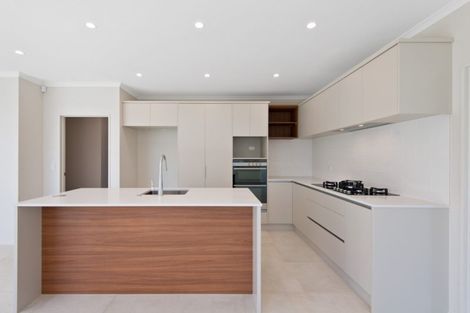 Photo of property in 30 Pepene Avenue, Takanini, 2112