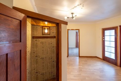 Photo of property in 19 Page Street, Stratford, 4332