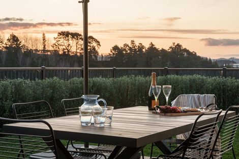 Photo of property in 10 Materawaho Way, Pyes Pa, Tauranga, 3112