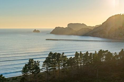 Photo of property in 20b Rangiuia Road, Tolaga Bay, 4077