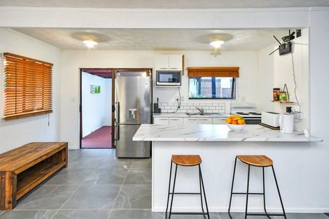 Photo of property in 2/79 Cambridge Terrace, Papatoetoe, Auckland, 2025