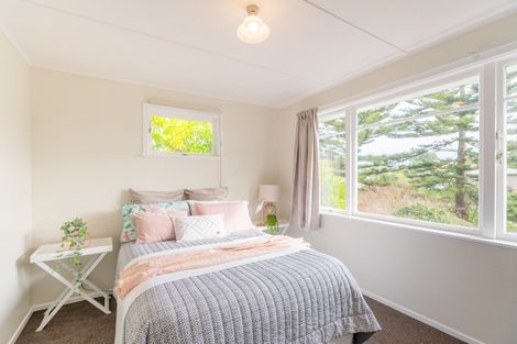 Photo of property in 20 Leinster Avenue, Raumati South, Paraparaumu, 5032