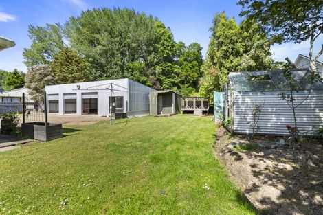 Photo of property in 19 Ongo Road, Hunterville, 4730