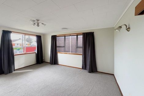Photo of property in 53 Liverpool Street, Levin, 5510