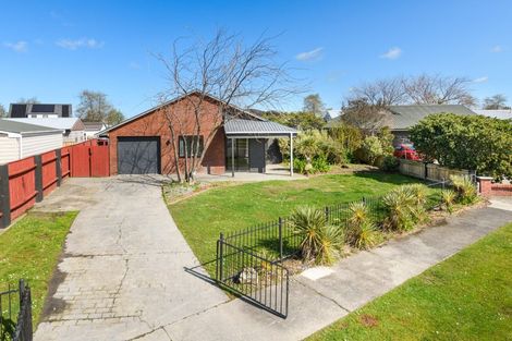 Photo of property in 20 Colonial Place, Kelvin Grove, Palmerston North, 4414