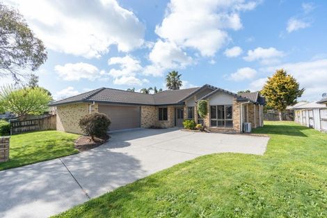 Photo of property in 12 Wakefield Place, Rototuna North, Hamilton, 3210