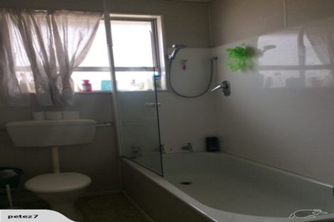 Photo of property in 1/4 Rodney Street, Waiwhetu, Lower Hutt, 5010