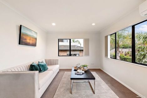 Photo of property in 62b Hogarth Rise, West Harbour, Auckland, 0618