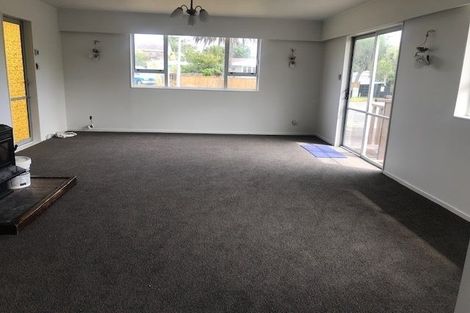 Photo of property in 10 Hadfield Place, Paraparaumu Beach, Paraparaumu, 5032