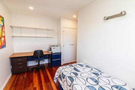 Photo of property in 131 Seatoun Heights Road, Miramar, Wellington, 6022